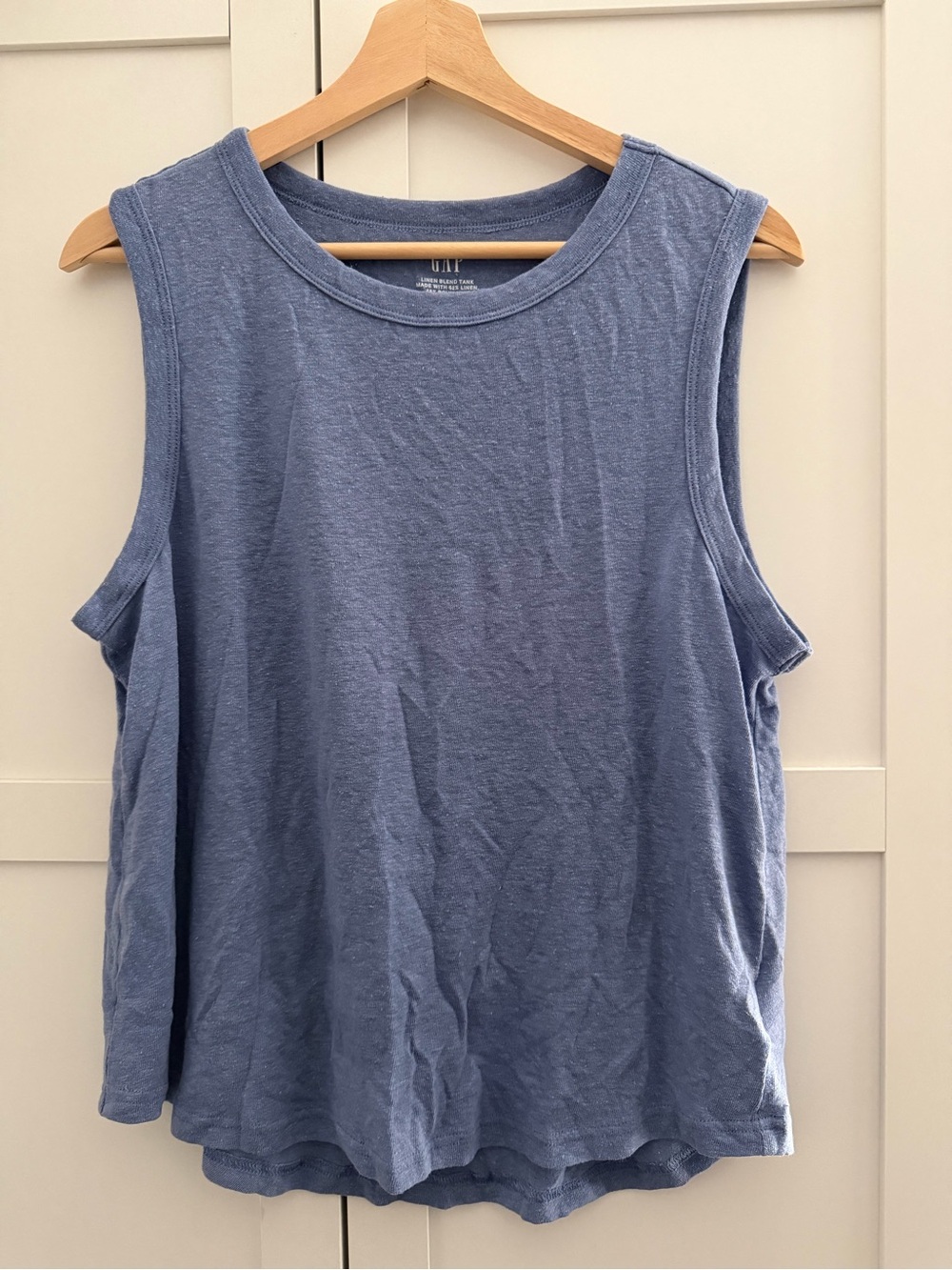 GAP Heathered Blue Sleeveless Tank Top - Linen Blend